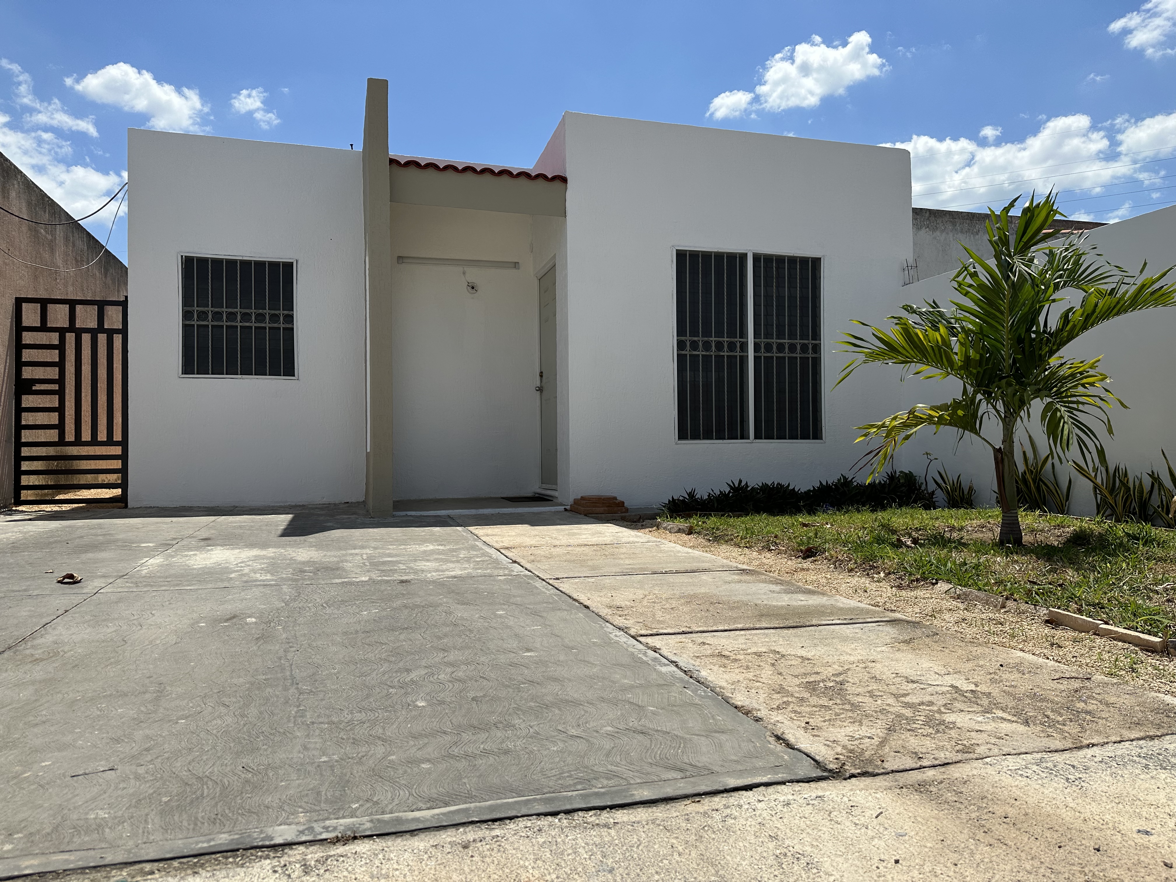 1291-23WE-casa-en-venta-en-caucel (2).jpeg